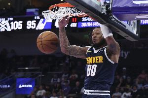 给足时间!惠特摩尔替补24分钟13中7拿下17分4板1断正负值-21